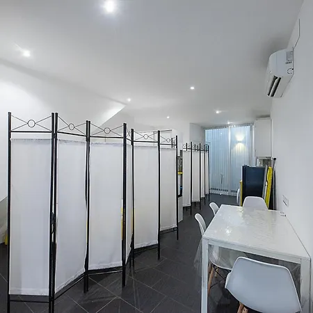 El Estudio De La Artista - El Casar De Leo *